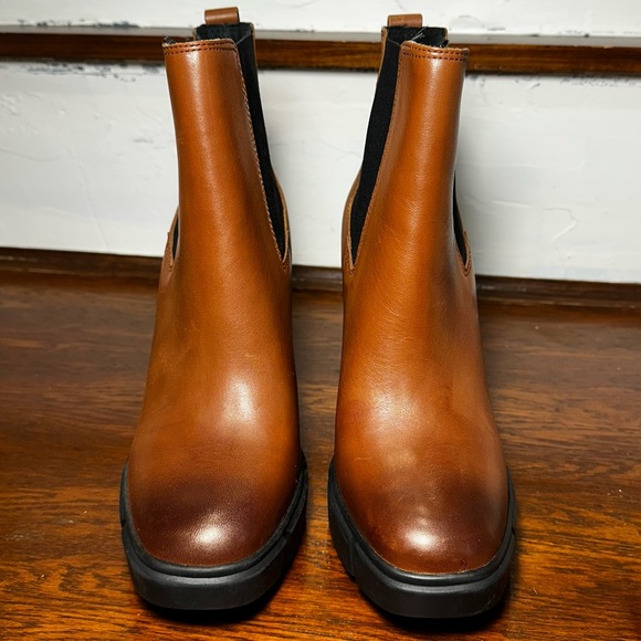 Steve Madden Revised Cognac Leather Platform Heeled Chelsea Boots Size 9 - Picture 7 of 12